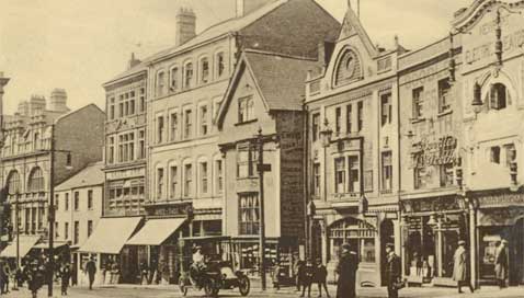 The High Street in about 1920